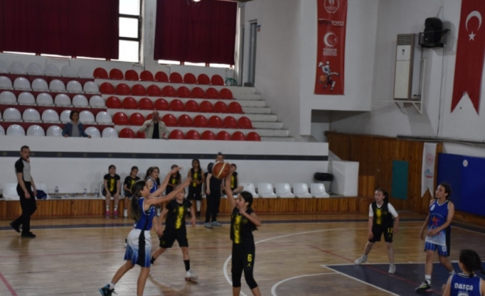 Basketbol Okul Sporları Küçük Kızlar ve Erkekler Grup Birinciliği Heyecanı Muğla’da Başladı