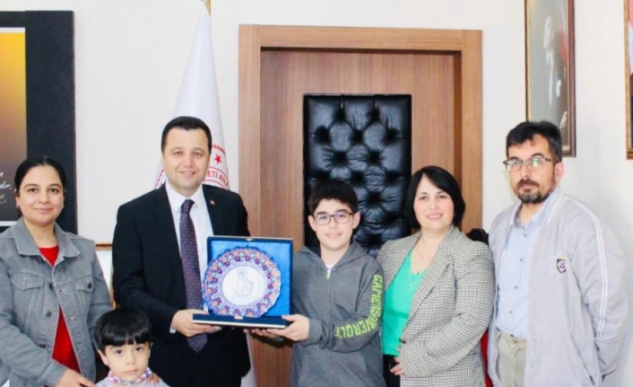 Muğla'daki Diyabet Hastası Çocuklar İl Müdürü Osman Toprakçı ’ya Teşekkür Ziyareti