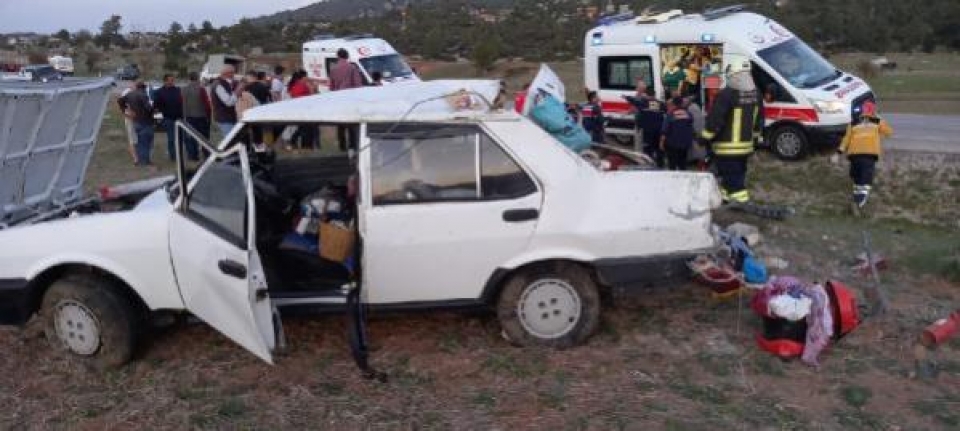 Seydikemer'de Otomobil Şarampole Devrildi: 1 Kişi Yaşamını Yitirdi, 5 Kişi Yaralandı