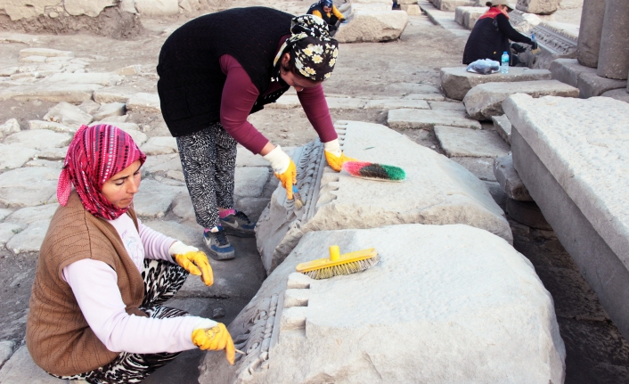 Arkeolojiye Muğlalı Kadınlardan Hassas Dokunuş