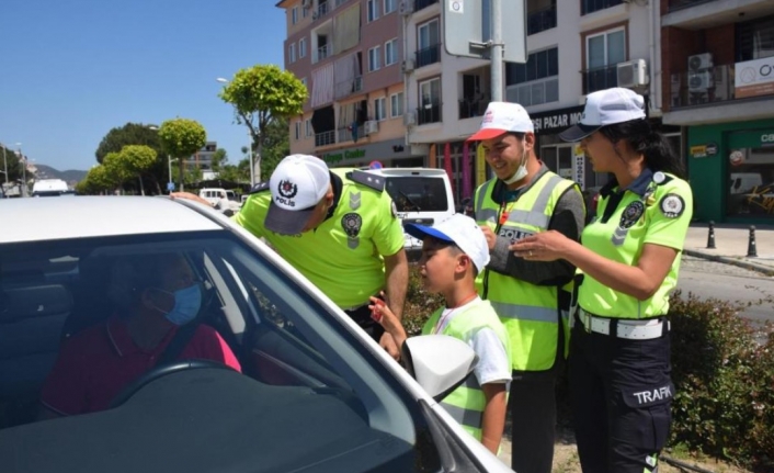 Ortaca'da Trafik Polisleri Engelli Öğrencilerle Buluştu