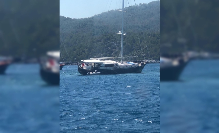 Bodrum'da Karaya Oturan Yelkenlideki 4 Kişi Kurtarıldı