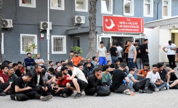 Muğla'da Yakalanan 135 Düzensiz Göçmen Sınır Dışı Edildi