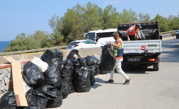 Bodrum, Araçlardan Atılan Çöplerden Arındırılıyor